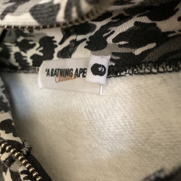 BAPE VEST - Picture 3 of 4